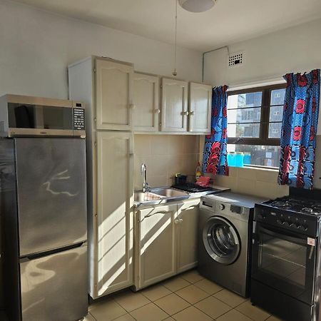 Umdloti Beach Apartment Luaran gambar